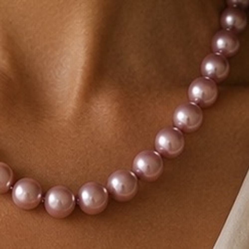 Pearlescent Faux Blush Necklace Single Strand Silver Tone Twist Clasp Princess